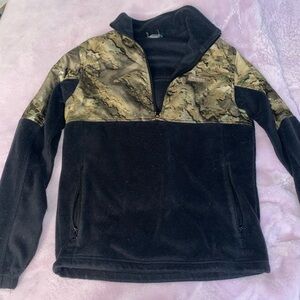 Columbia Men's Black and Camouflage Zip Up Sweater